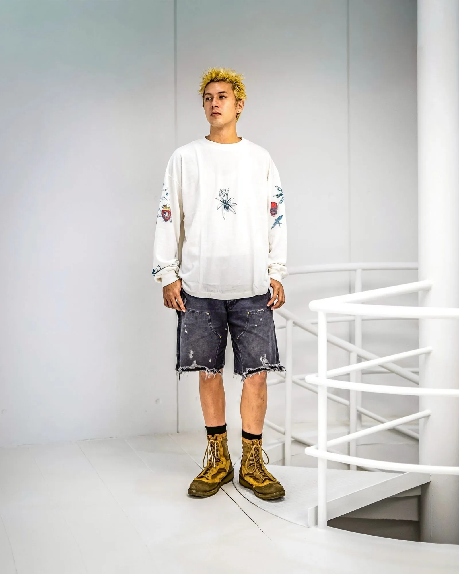 SAINT Mxxxxxx × Dr. Woo DW_LS TEE/TATTOO/WHT Dr.Woo joint model TATOO tattoo long sleeve off-white S-XL OE yarn Tube weaving high weight fabric without side seams Original printing water slurry process No touch printing Breathable and comfortable Original level replica printing Correct version Correct main mark/wash mark/cherub anti-counterfeiting mark